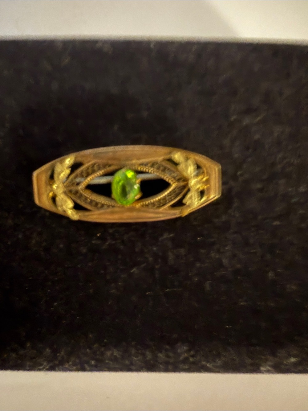 Vintage Art Deco Gold Tone Filigree Green Navette Bar Pin Brooch Unmarked